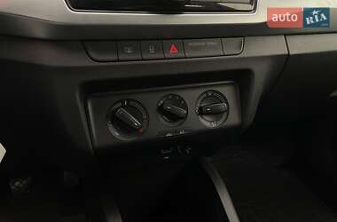 Хетчбек Skoda Fabia 2018 в  фото 14 Хетчбек Skoda Fabia 2018 в