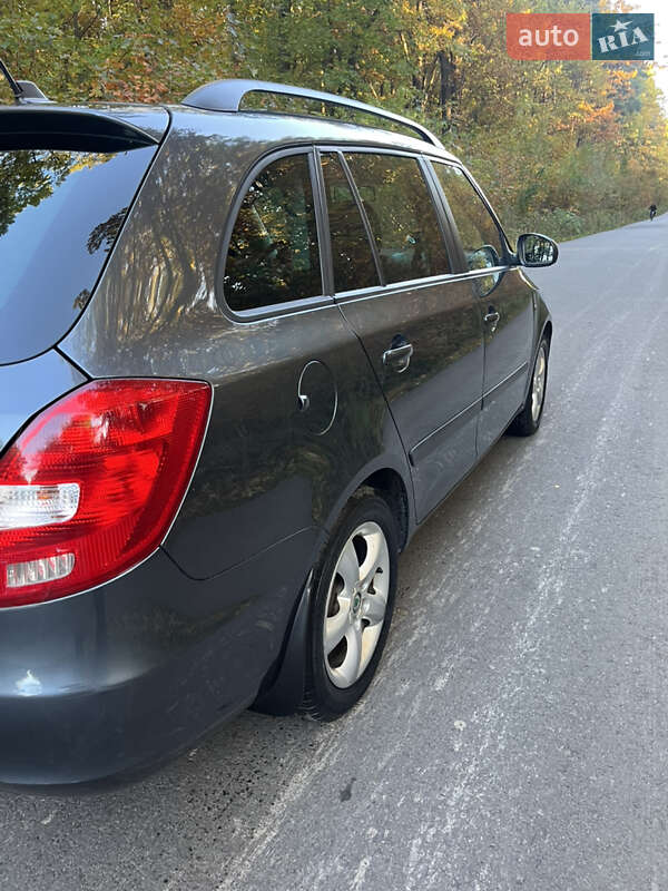 Универсал Skoda Fabia 2010 в Калуше
