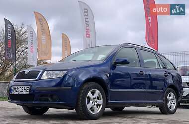 Хэтчбек Skoda Fabia 2006 в  фото 3 Хэтчбек Skoda Fabia 2006 в