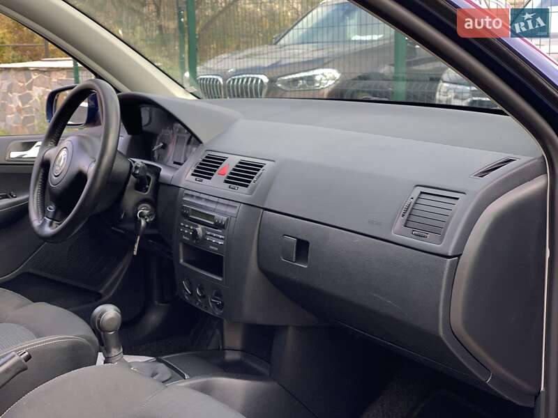 Хетчбек Skoda Fabia 2006 в Бердичеві