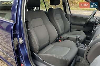 Хэтчбек Skoda Fabia 2006 в  фото 33 Хэтчбек Skoda Fabia 2006 в
