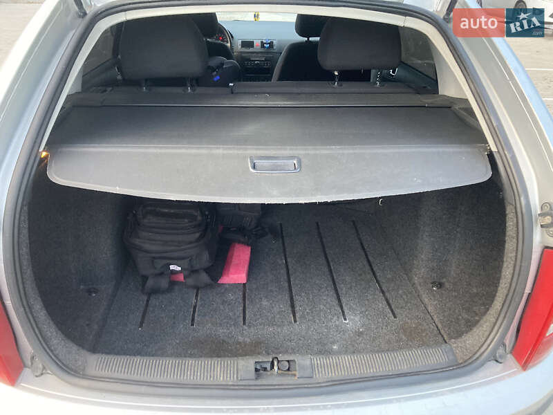 Універсал Skoda Fabia 2003 в Львові