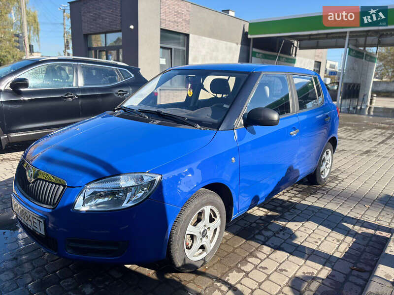 Хэтчбек Skoda Fabia 2009 в Ивано-Франковске фото 2 Хэтчбек Skoda Fabia 2009 в Ивано-Франковске