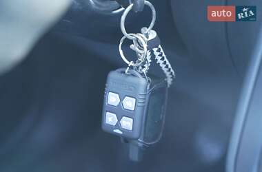 Хэтчбек Skoda Fabia 2007 в  фото 14 Хэтчбек Skoda Fabia 2007 в