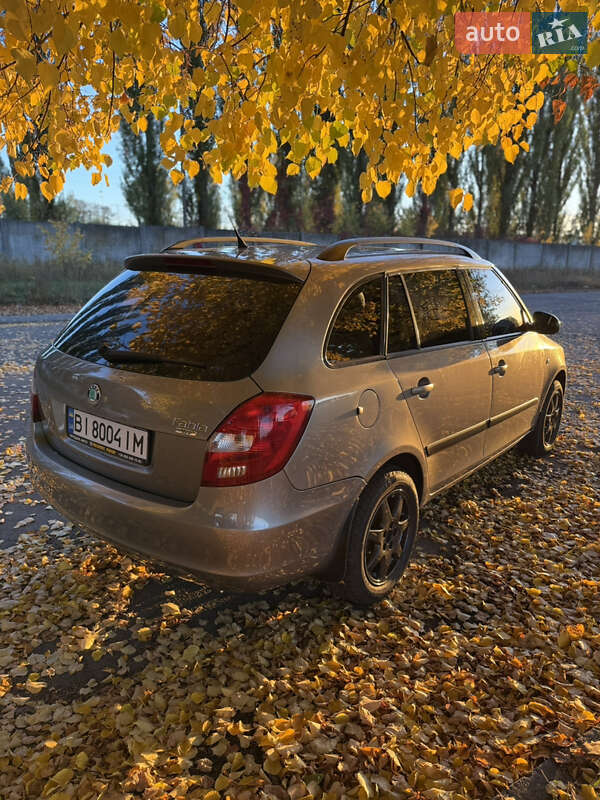 Универсал Skoda Fabia 2008 в Полтаве