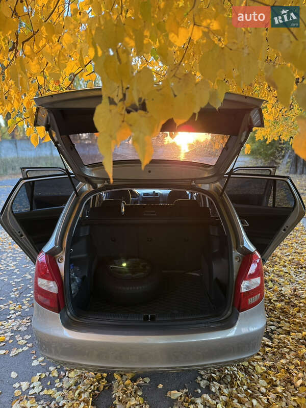 Универсал Skoda Fabia 2008 в Полтаве