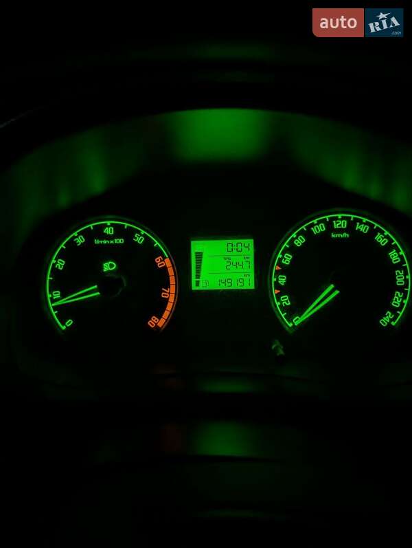 Хетчбек Skoda Fabia 2008 в Чернігові фото 2 Хетчбек Skoda Fabia 2008 в Чернігові