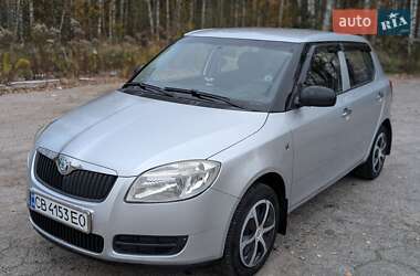 Хэтчбек Skoda Fabia 2008 в 