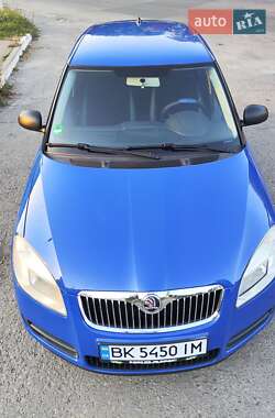 Хэтчбек Skoda Fabia 2007 в 