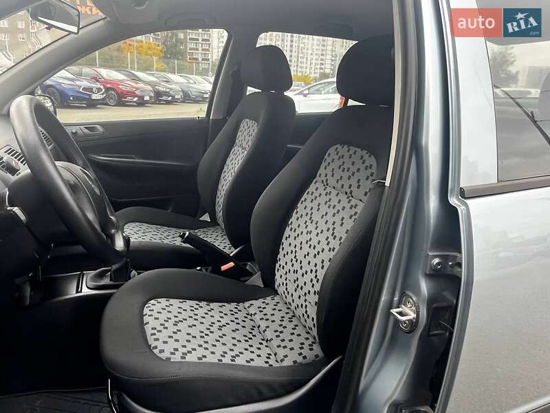 Седан Skoda Fabia 2006 в Києві фото 10 Седан Skoda Fabia 2006 в Києві