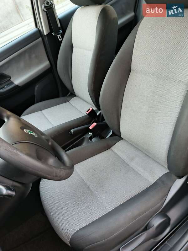 Хэтчбек Skoda Fabia 2008 в Тернополе