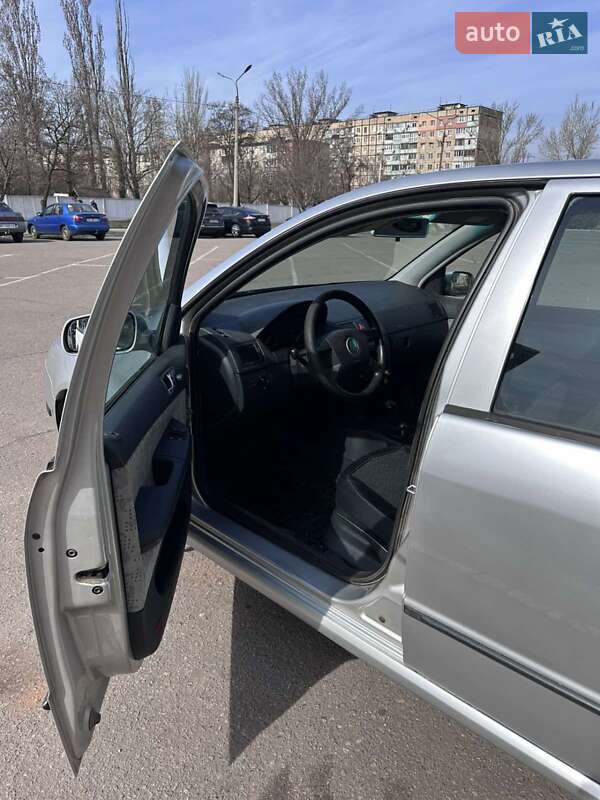 Універсал Skoda Fabia 2002 в Кривому Розі фото 9 Універсал Skoda Fabia 2002 в Кривому Розі