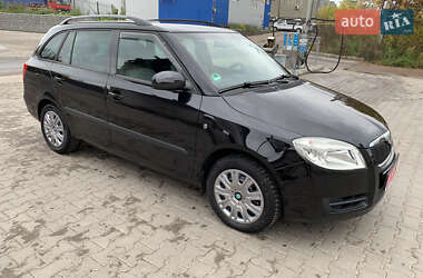 Универсал Skoda Fabia 2009 в Житомире