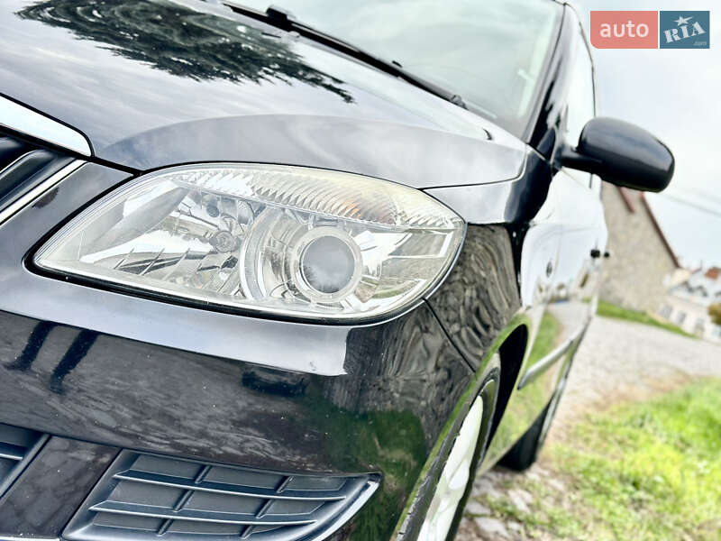 Универсал Skoda Fabia 2010 в Каменец-Подольском