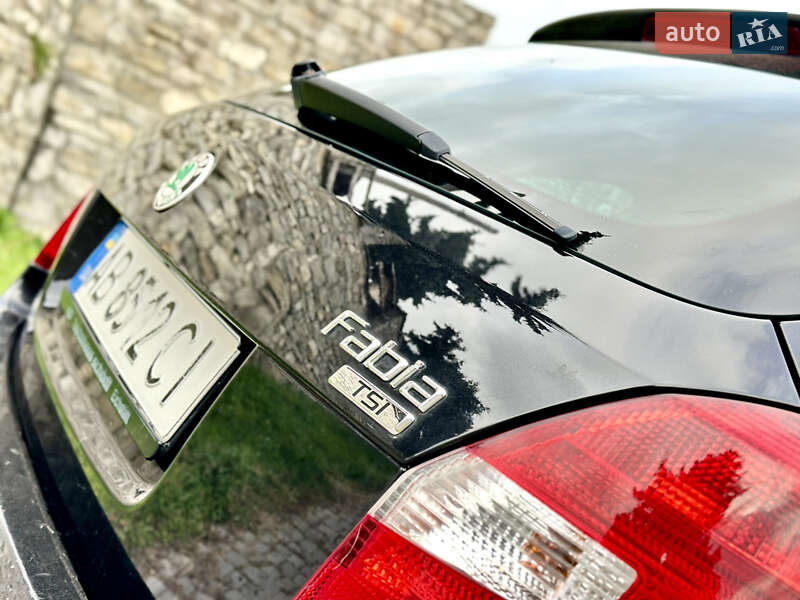 Универсал Skoda Fabia 2010 в Каменец-Подольском