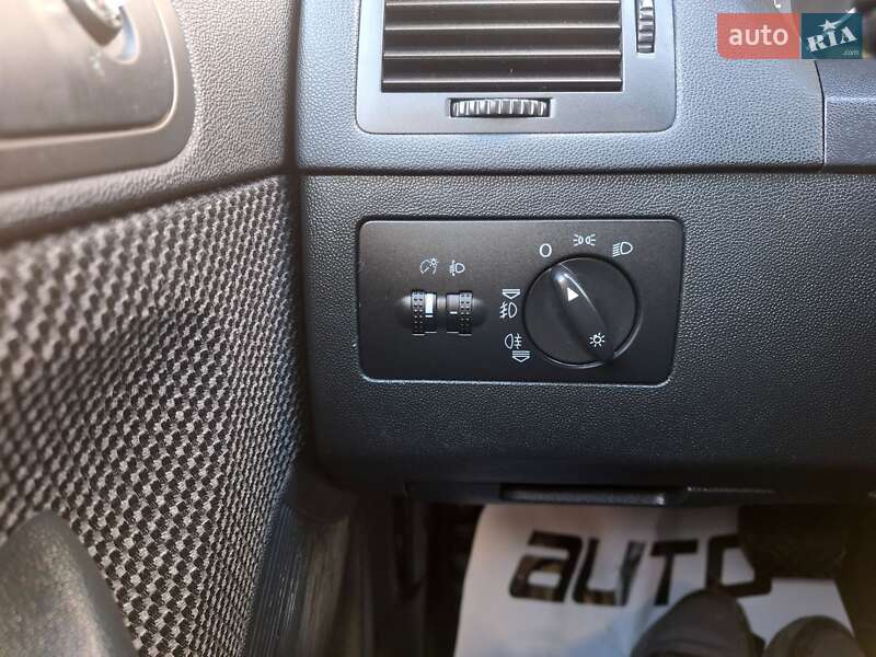 Универсал Skoda Fabia 2006 в Ивано-Франковске