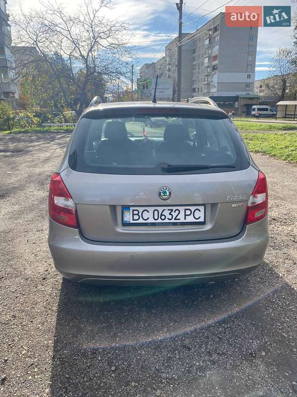 Универсал Skoda Fabia 2011 в Стрые фото 13 Универсал Skoda Fabia 2011 в Стрые