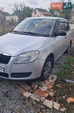 Хэтчбек Skoda Fabia 2008 в Новомосковске