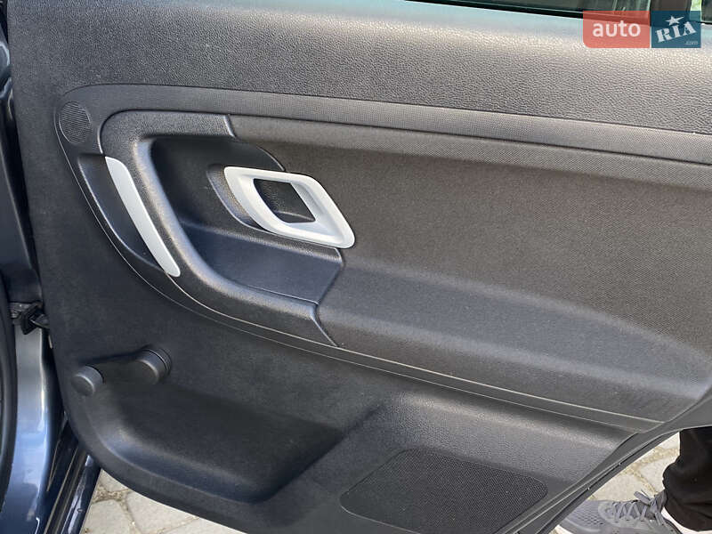 Хэтчбек Skoda Fabia 2008 в Самборе фото 58 Хэтчбек Skoda Fabia 2008 в Самборе