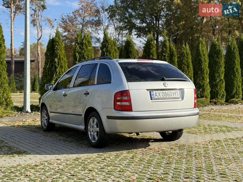 Универсал Skoda Fabia 2004 в Харькове
