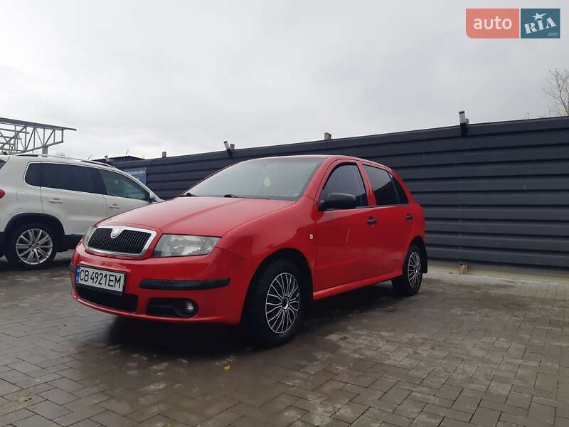 Хэтчбек Skoda Fabia 2006 в Чернигове
