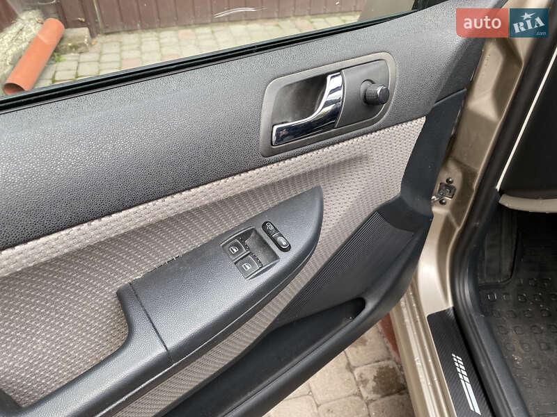 Універсал Skoda Fabia 2005 в Рівному фото 12 Універсал Skoda Fabia 2005 в Рівному