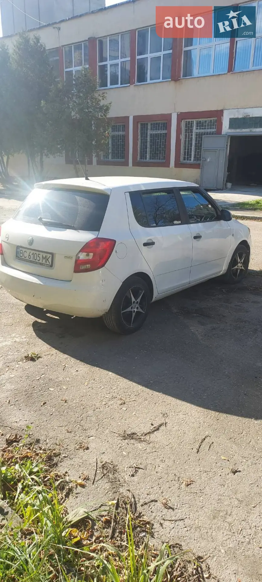 2011 Skoda Fabia - мініатюра 11