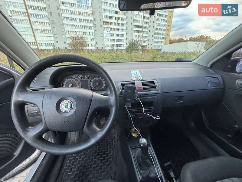 Хетчбек Skoda Fabia 2006 в Львові фото 6 Хетчбек Skoda Fabia 2006 в Львові