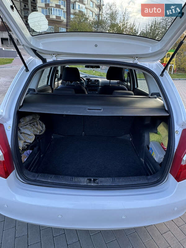 Универсал Skoda Fabia 2010 в Львове фото 6 Универсал Skoda Fabia 2010 в Львове