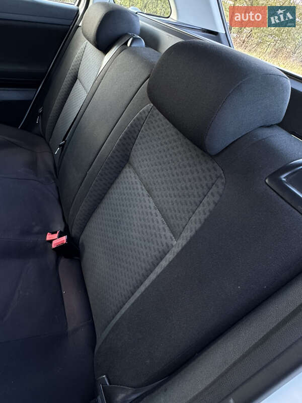 Универсал Skoda Fabia 2010 в Львове фото 12 Универсал Skoda Fabia 2010 в Львове