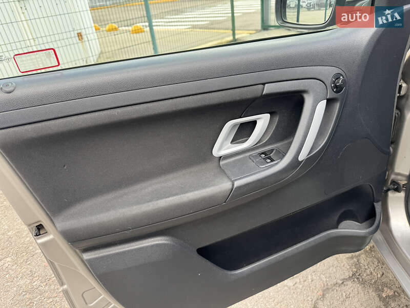 Универсал Skoda Fabia 2008 в Киеве фото 16 Универсал Skoda Fabia 2008 в Киеве