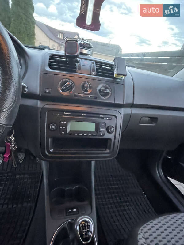 Хэтчбек Skoda Fabia 2010 в Ивано-Франковске