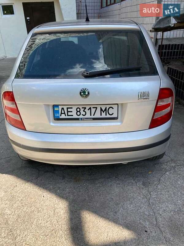 Хэтчбек Skoda Fabia 2007 в Каменском