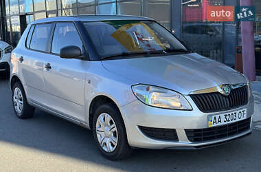 Хэтчбек Skoda Fabia 2010 в Киеве