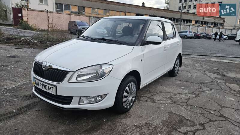 Хэтчбек Skoda Fabia 2013 в Киеве фото Хэтчбек Skoda Fabia 2013 в Киеве