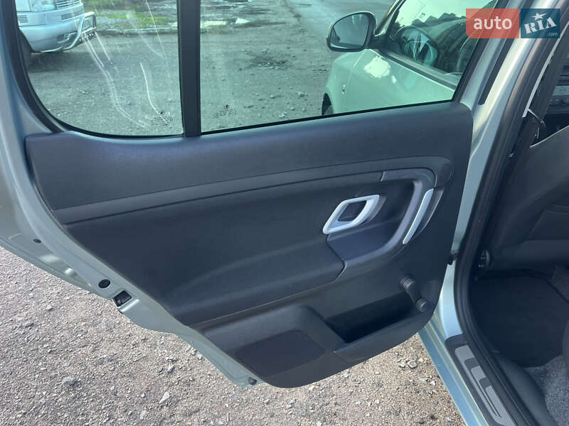 Хэтчбек Skoda Fabia 2010 в Ахтырке фото 56 Хэтчбек Skoda Fabia 2010 в Ахтырке