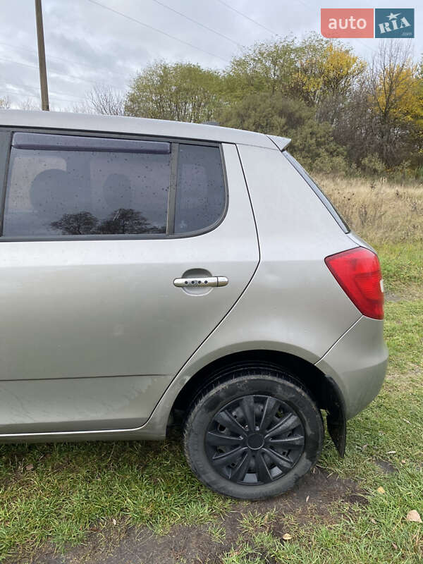 Хэтчбек Skoda Fabia 2007 в Барышевке фото 7 Хэтчбек Skoda Fabia 2007 в Барышевке