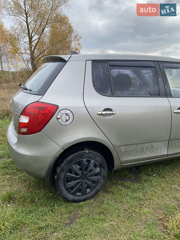 Хэтчбек Skoda Fabia 2007 в Барышевке фото 14 Хэтчбек Skoda Fabia 2007 в Барышевке