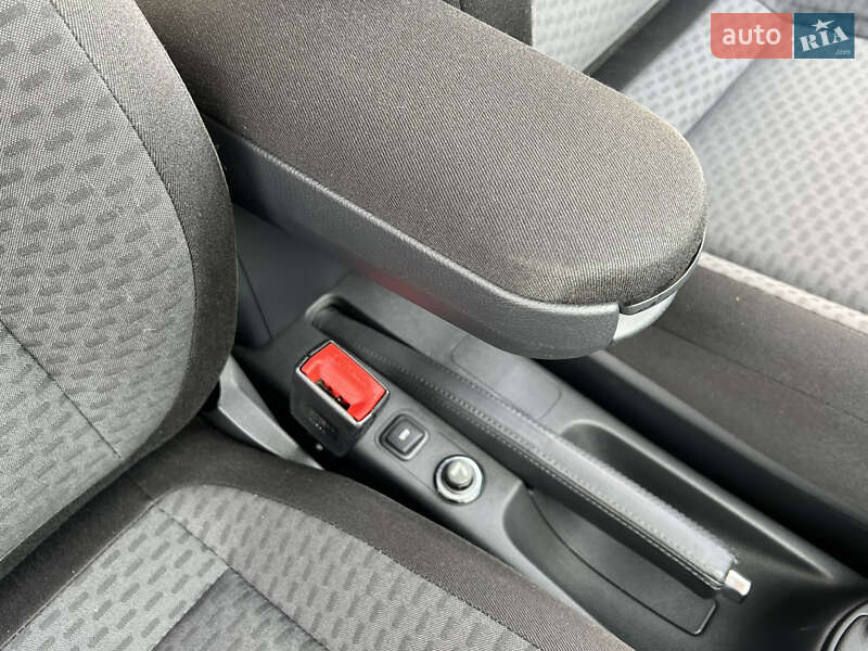 Універсал Skoda Fabia 2010 в Луцьку фото 97 Універсал Skoda Fabia 2010 в Луцьку