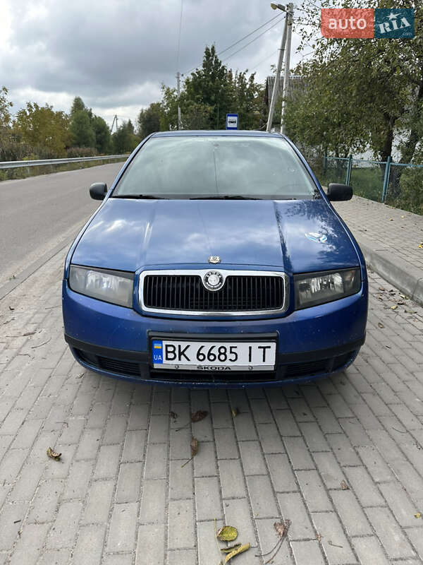 Хэтчбек Skoda Fabia 2003 в Костополе