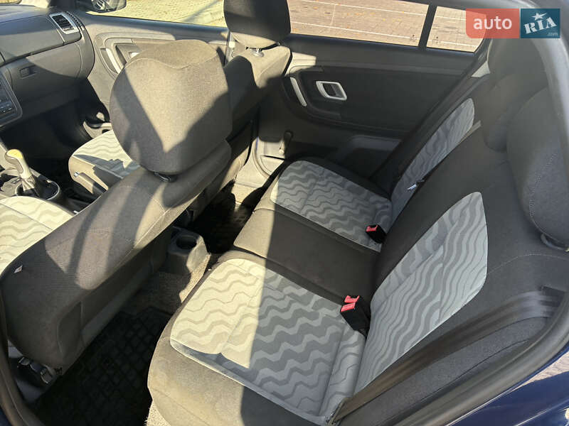 Универсал Skoda Fabia 2010 в Луцке фото 10 Универсал Skoda Fabia 2010 в Луцке