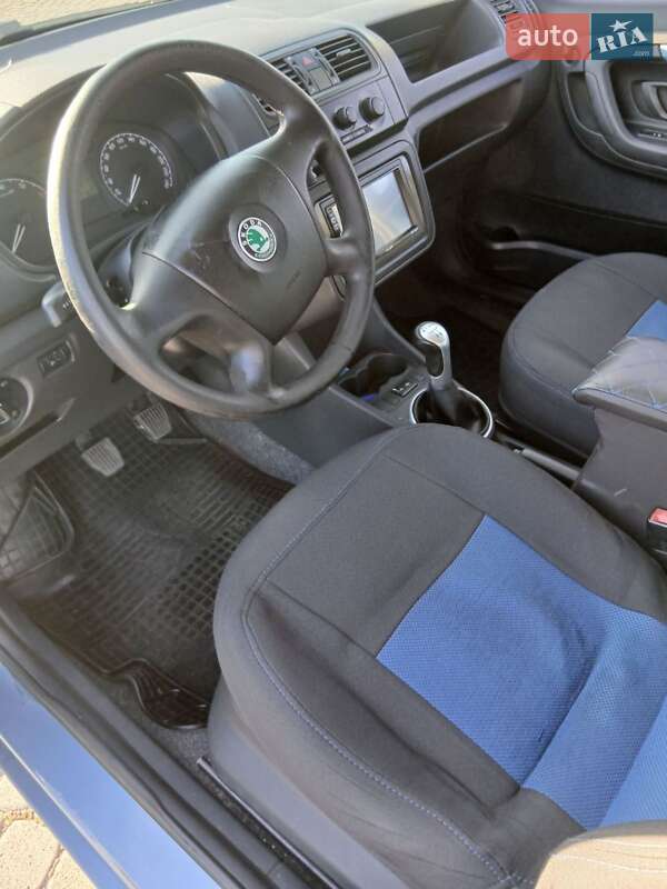 Хэтчбек Skoda Fabia 2008 в Черновцах