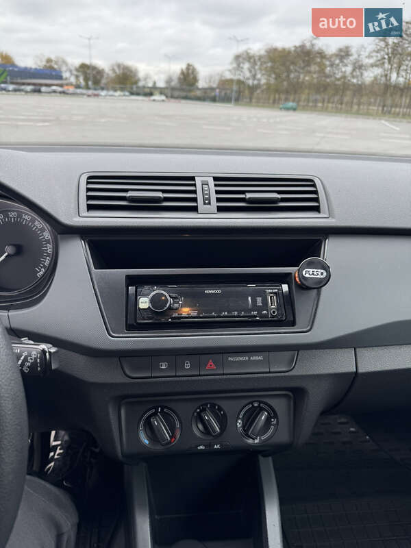 Універсал Skoda Fabia 2016 в Дніпрі