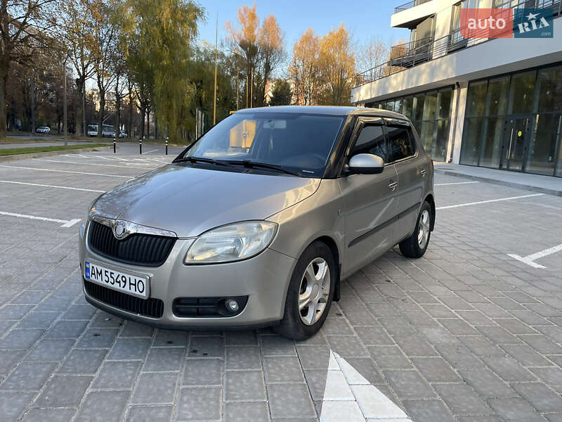 Хэтчбек Skoda Fabia 2007 в Ровно фото 10 Хэтчбек Skoda Fabia 2007 в Ровно