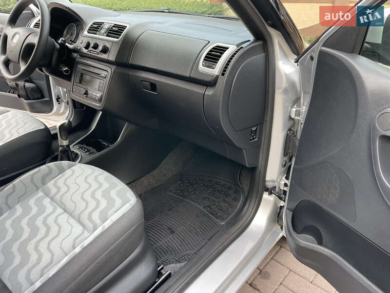 Универсал Skoda Fabia 2009 в Виноградове фото 43 Универсал Skoda Fabia 2009 в Виноградове