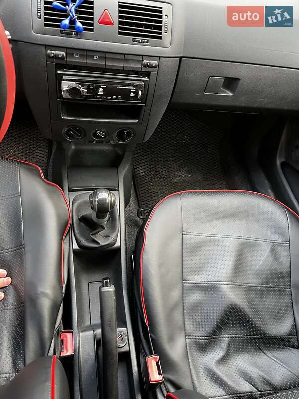 Универсал Skoda Fabia 2007 в Верхнем Синевидном