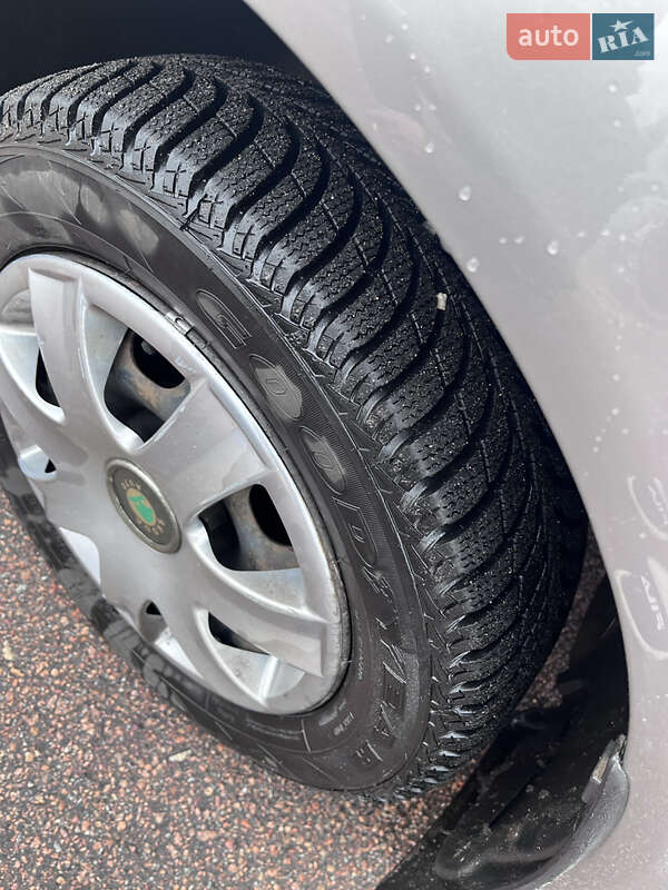 Хэтчбек Skoda Fabia 2006 в Чернигове фото 11 Хэтчбек Skoda Fabia 2006 в Чернигове