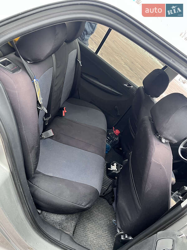 Хэтчбек Skoda Fabia 2006 в Чернигове фото 13 Хэтчбек Skoda Fabia 2006 в Чернигове