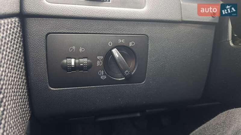 Седан Skoda Fabia 2005 в Виннице