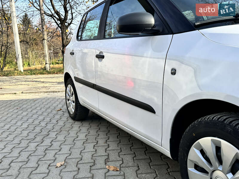 Хэтчбек Skoda Fabia 2010 в Вижнице фото 7 Хэтчбек Skoda Fabia 2010 в Вижнице